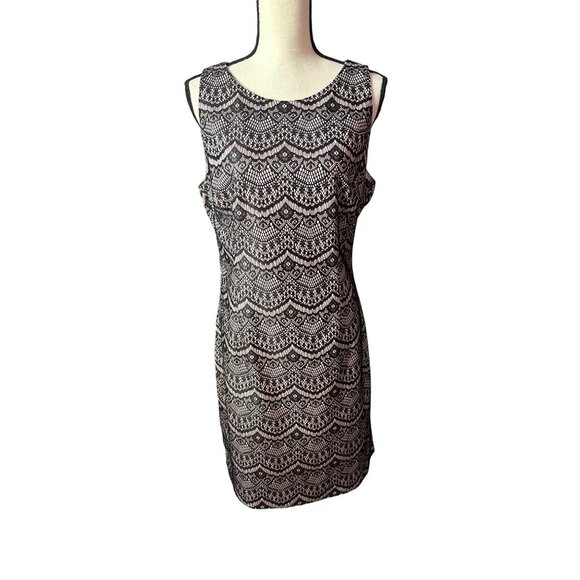 Jessica Simpson Dress Black Lace Bonded Nude Underlay Sleeveless Size 14 - Picture 2 of 7